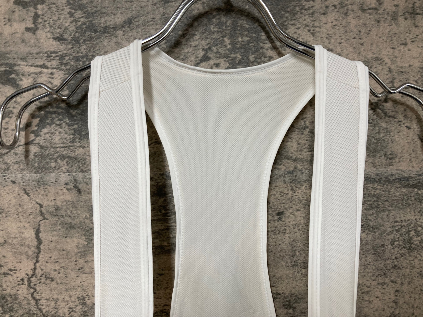 IY623 パンダーニ Pandani ビブショーツ 黒 白 L