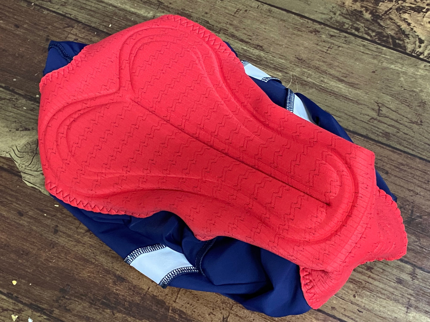 JB473 カフェドシクリステ Cafe du Cycliste AGATHE MAN ビブショーツ M 紺