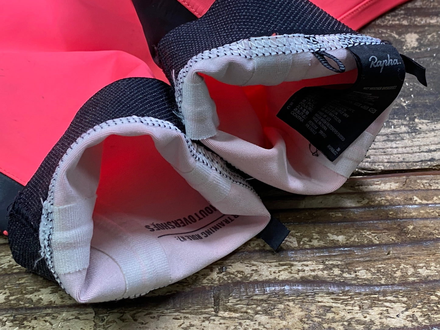 JC623 ラファ Rapha WET WEATHER OVERSHOES シューズカバー ピンク M