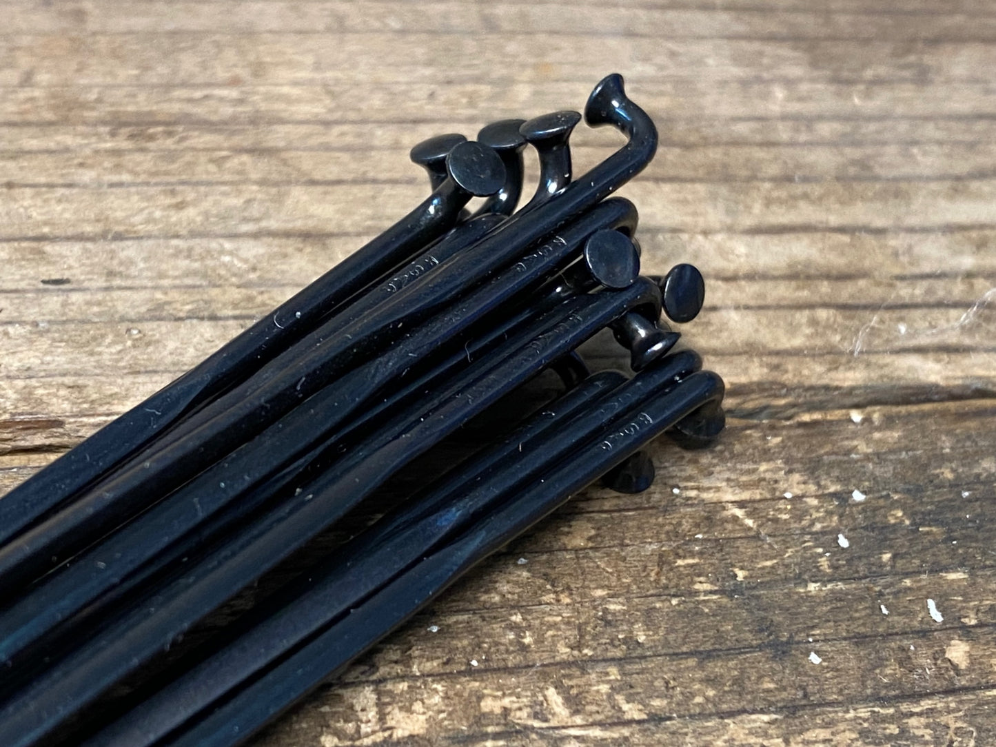 IX716 サピム sapim CX-RAY 2.0/2.3-0.9/2.0mm スポーク 黒 278mm 21本