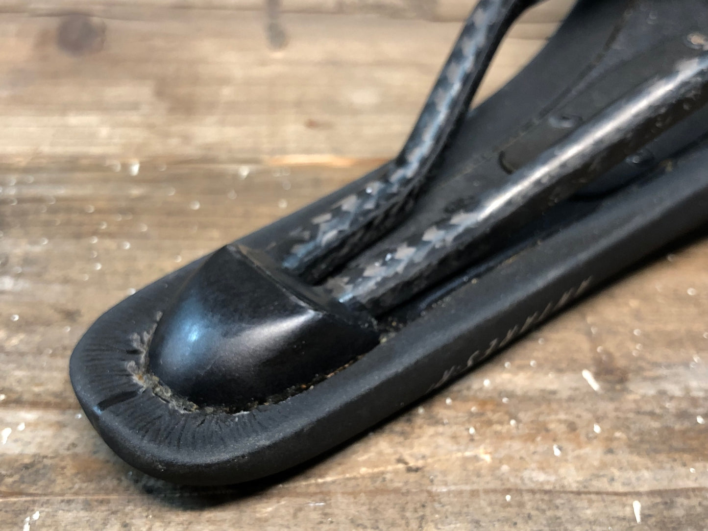 IN480 フィジーク fizik アンタレス ANTARES R1 OPEN CARBON BRAIDED サドル 140mm ※プレート欠品