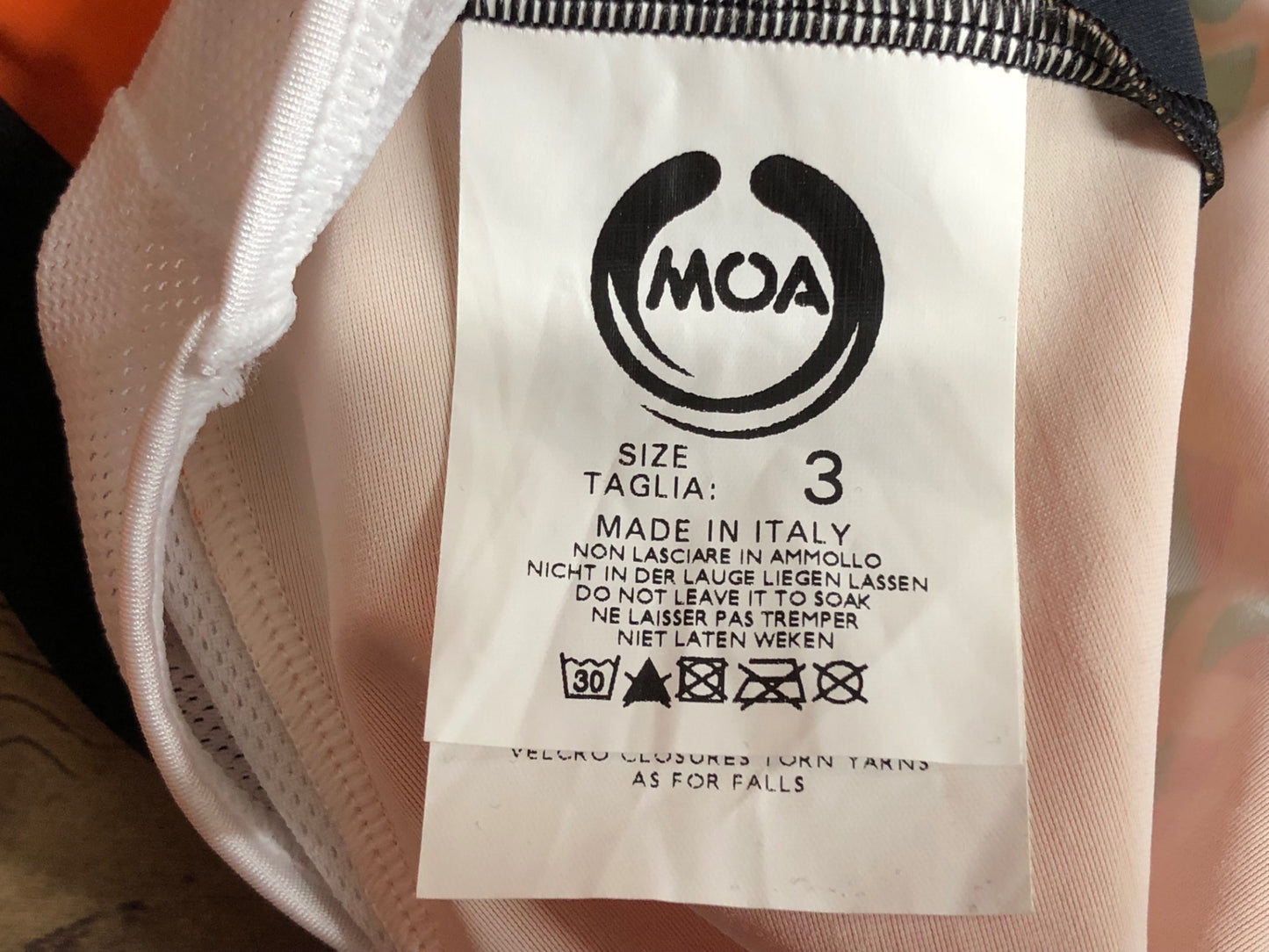 IM009 モア MOA ビブショーツ euskaltel オレンジ 3