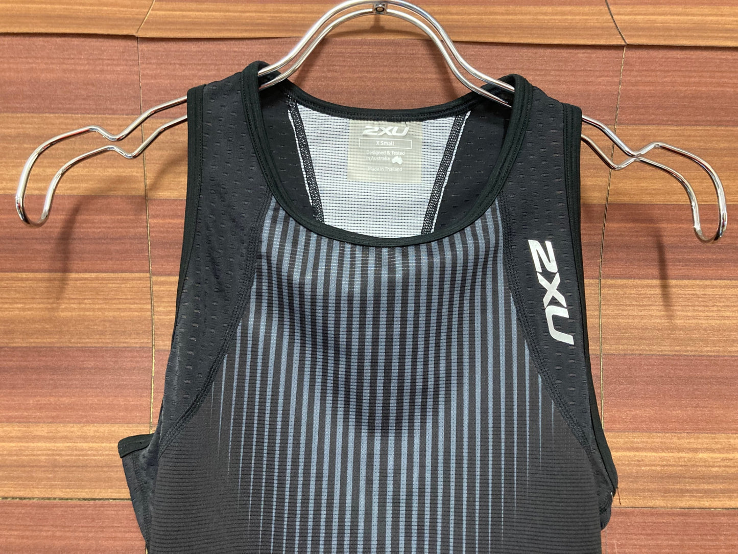 IQ182 ツ―タイムズユー 2XU ノースリーブ ベースレイヤー 黒 XS