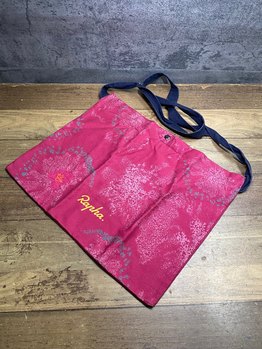 IY264 ラファ Rapha サコッシュ 紫