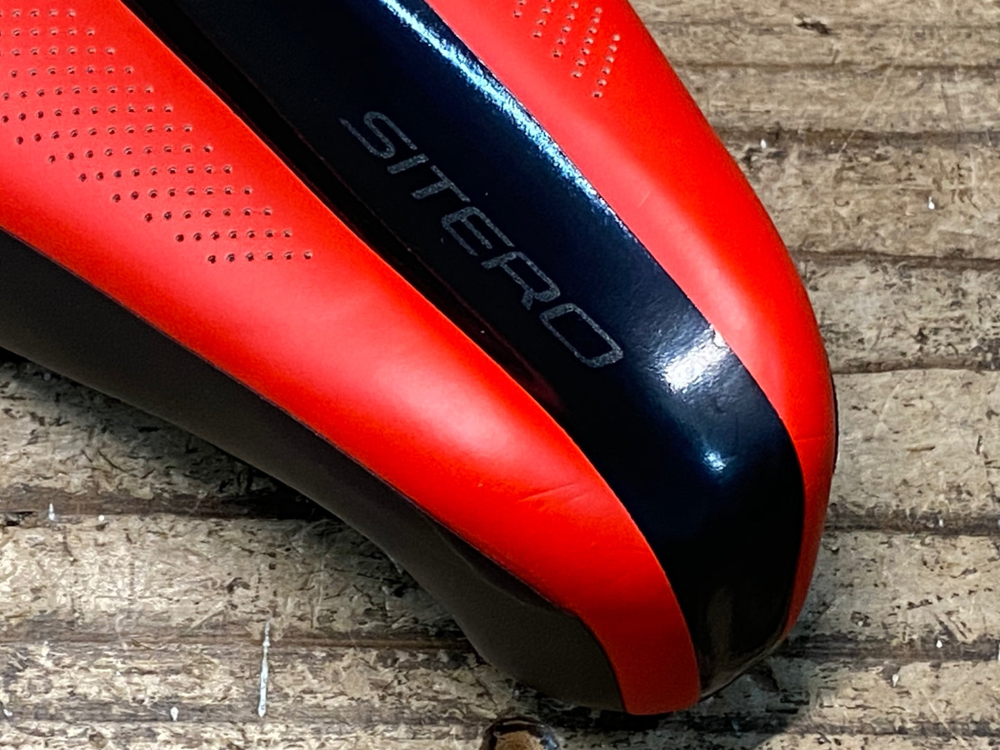 JA020 スペシャライズド SPECIALIZED シテロ SITERO EXPERT GEL サドル チタンレール 145mm幅 赤