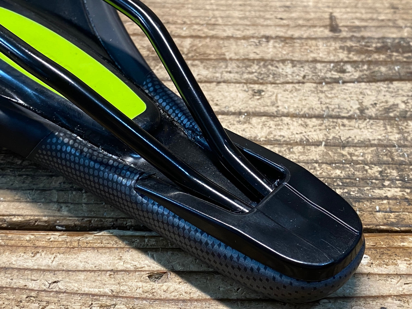 IX477 スペシャライズド SPECIALIZED ブリッジ BRIDGE mimic サドル 黒 143mm