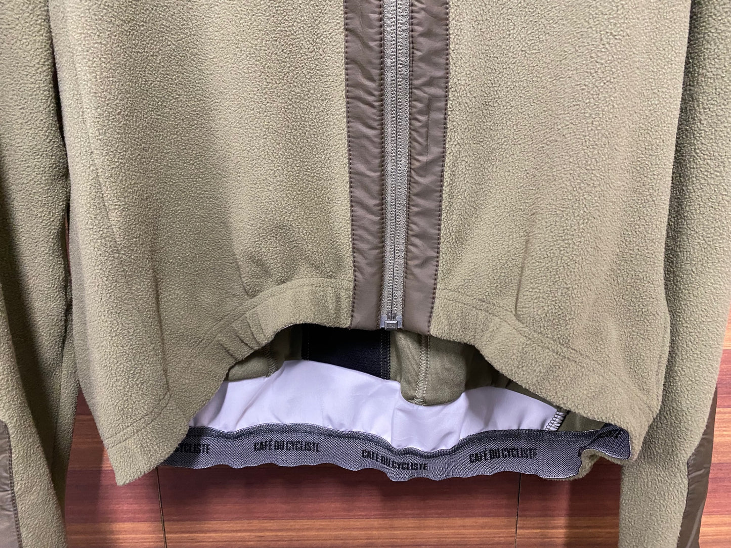 IU749 カフェドシクリステ Cafe du Cycliste AUDAX Ingrid 長袖 フード サイクルジャージ モスグリーン XL