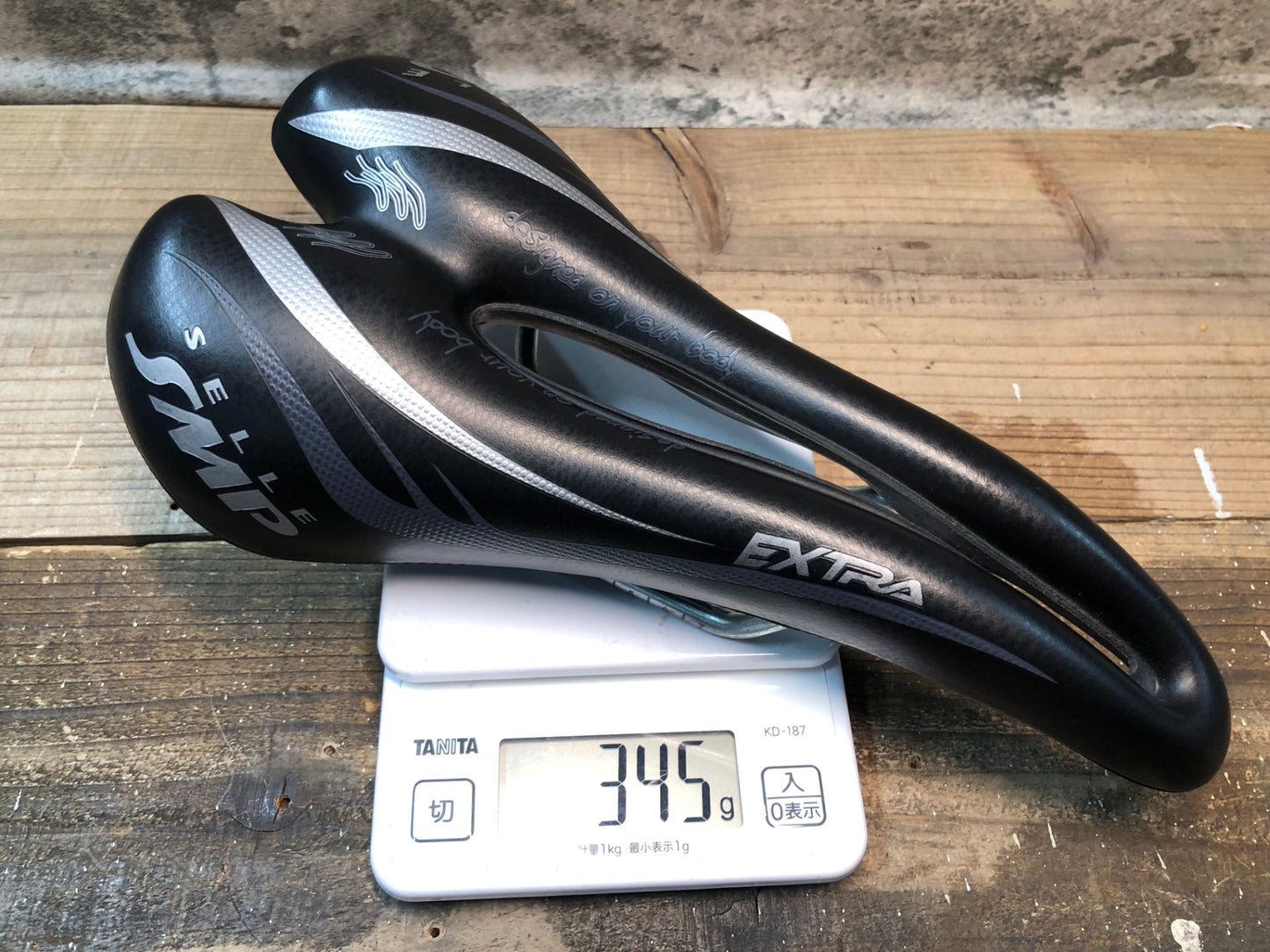 IR008 Selle SMP エクストラ Extra サドル スチールレール 黒 140mm
