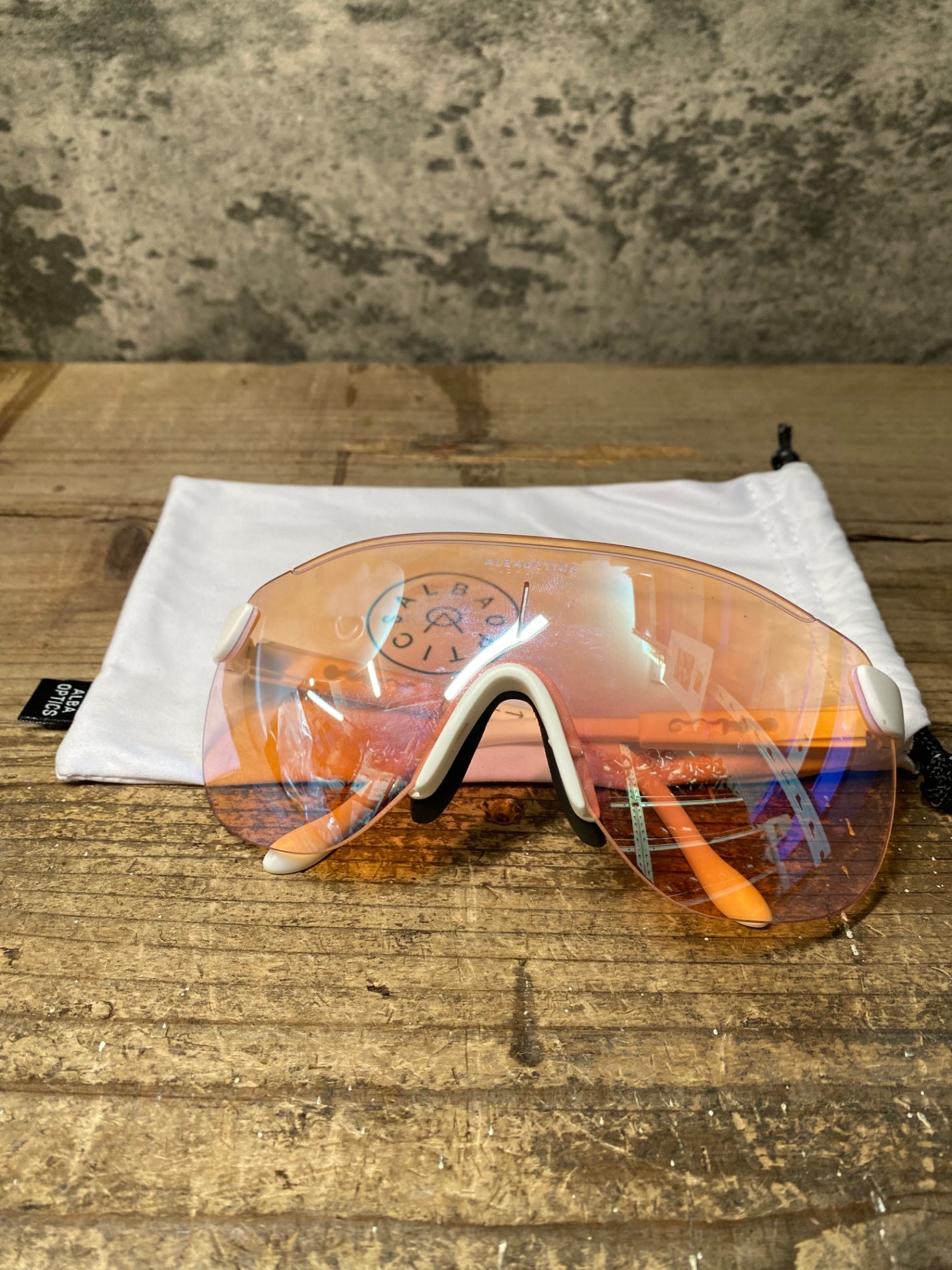 IU960 アルバオプティクス ALBA OPTICS ストラトス STRATOS サングラス アイウェア 白