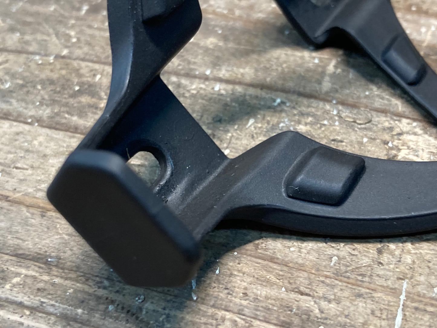 IQ924 エリート ELITE LEGGERO CARBON ボトルケージ 2個セット