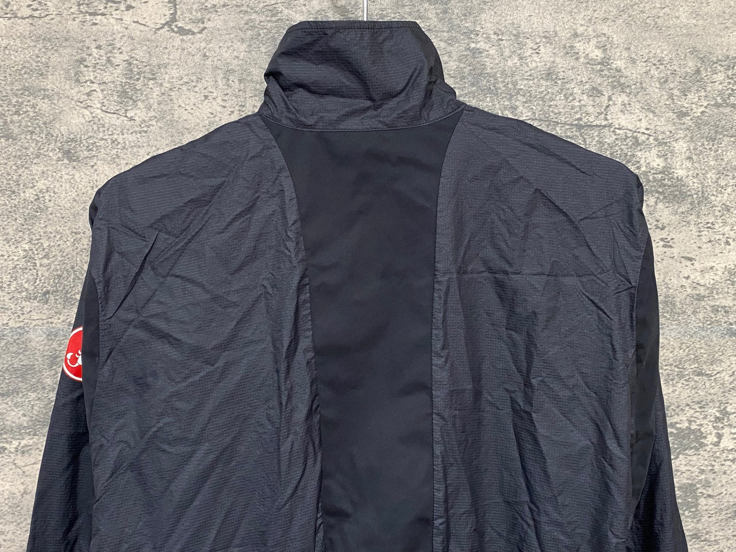 IY683 カステリ CASTELLI 長袖 ウィンドブレーカー サイズ不明 黒