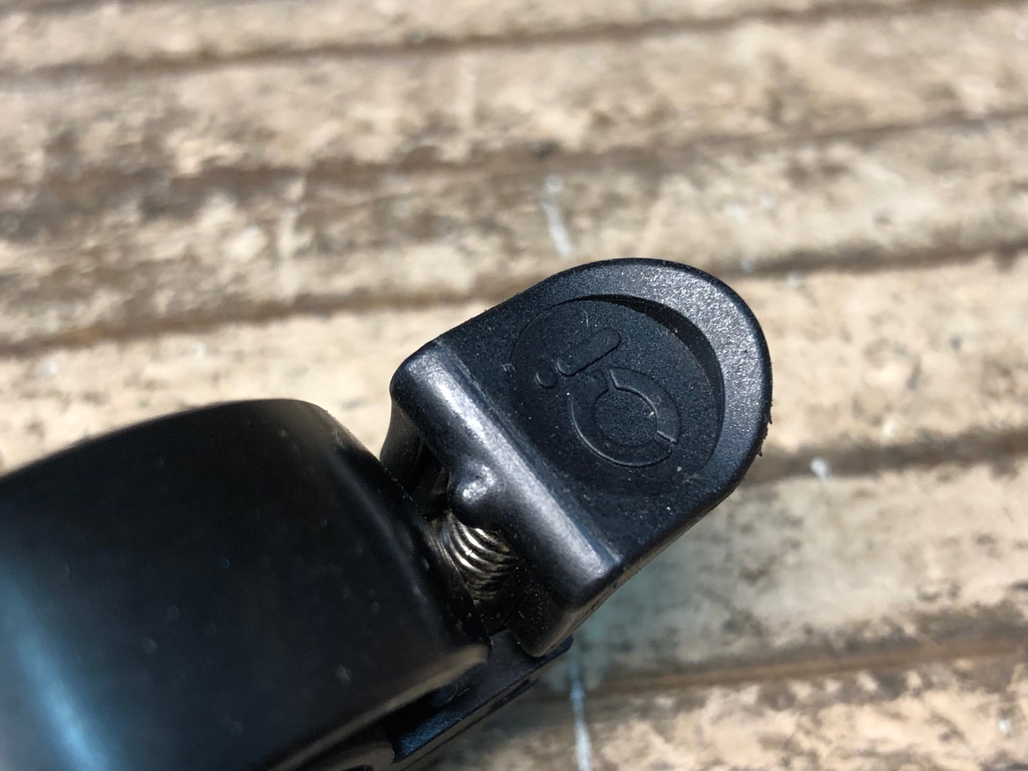 IN703 ノグ knog オイ Oi ベル Φ31.8 黒