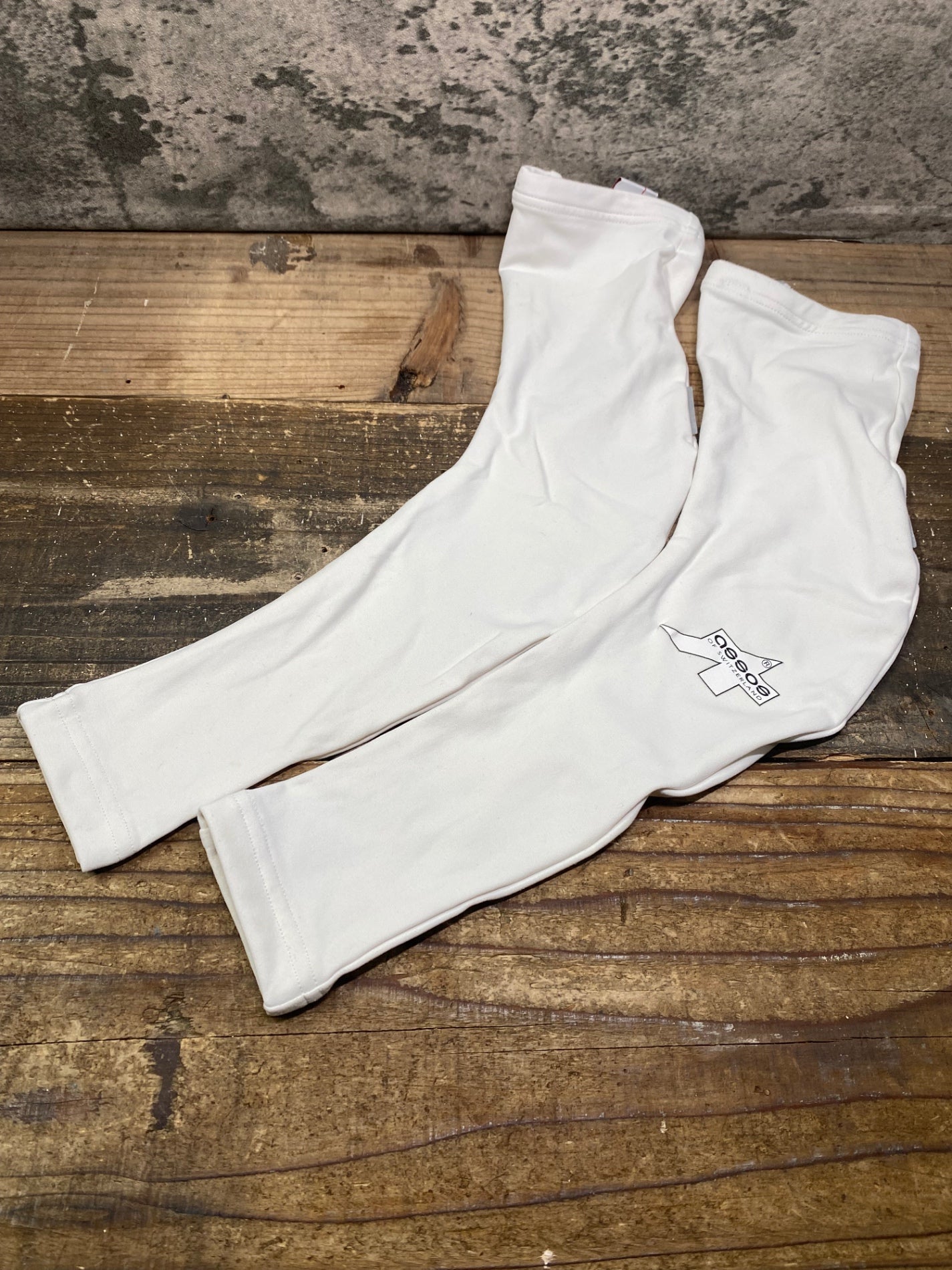 IR946 アソス assos アームカバー 白 SIZE2