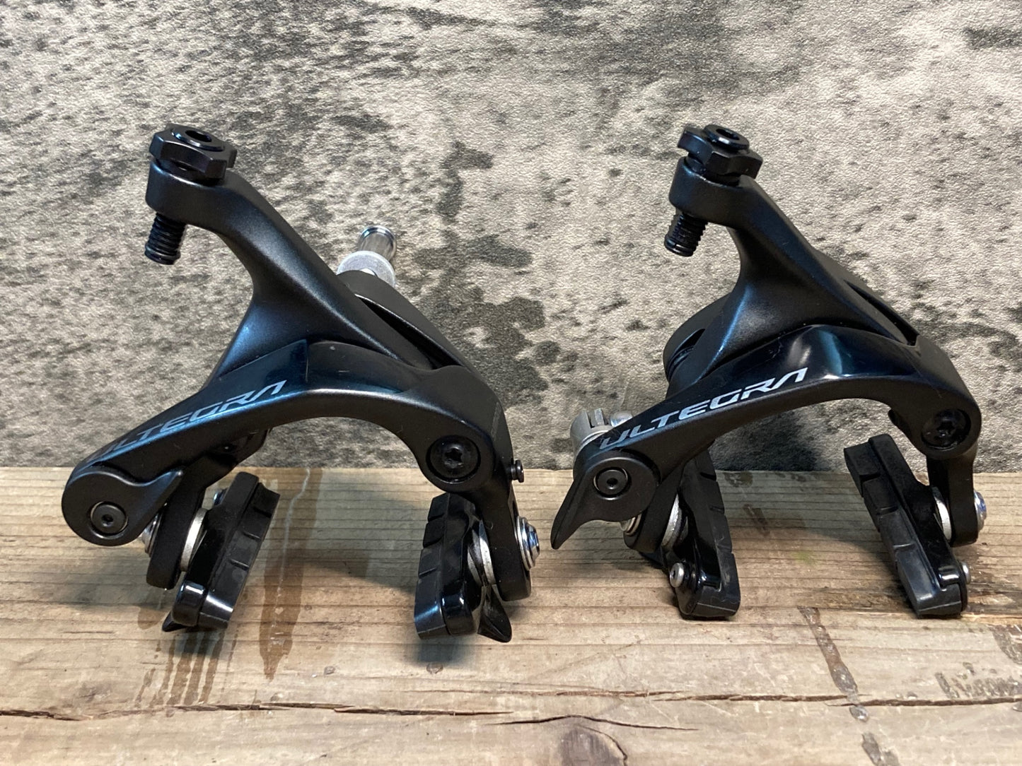 IO627 シマノ SHIMANO アルテグラ ULTEGRA BR-R8100 キャリパーブレーキ 前後セット