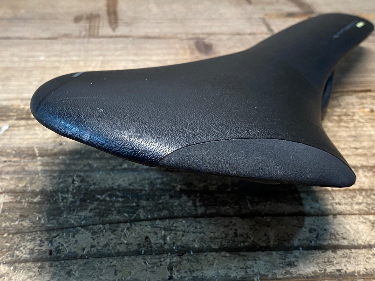 IS655 フィジーク fizik ANTARES 00 カーボンレール サドル