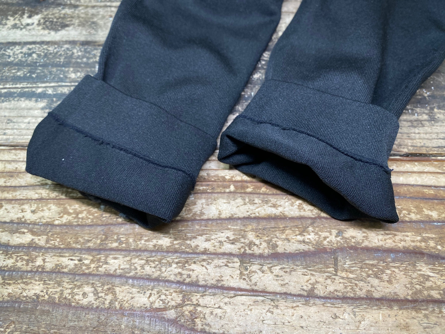 JC073 アソス assos ニーカバー 黒 Ⅰ