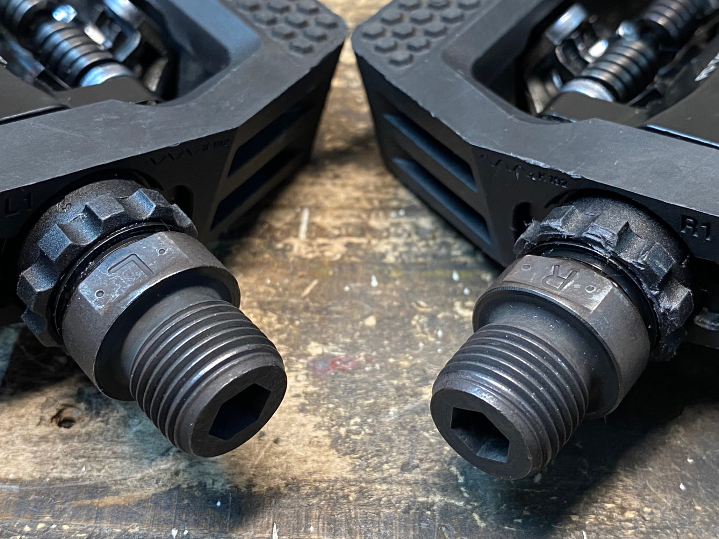 IP897 シマノ SHIMANO PD-T421 ビンディングペダル SPD 片面フラット