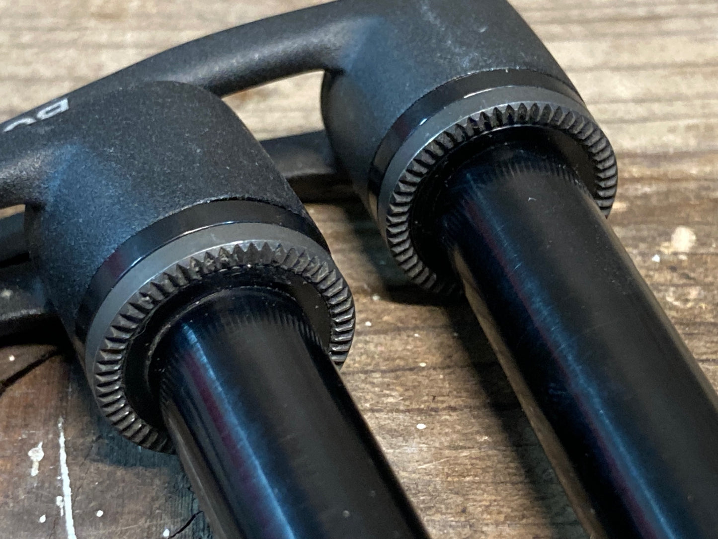 IO271 ボントレガー BONTRAGER DT SWISS スルーアクスル 122㎜ 166㎜ 前後セット