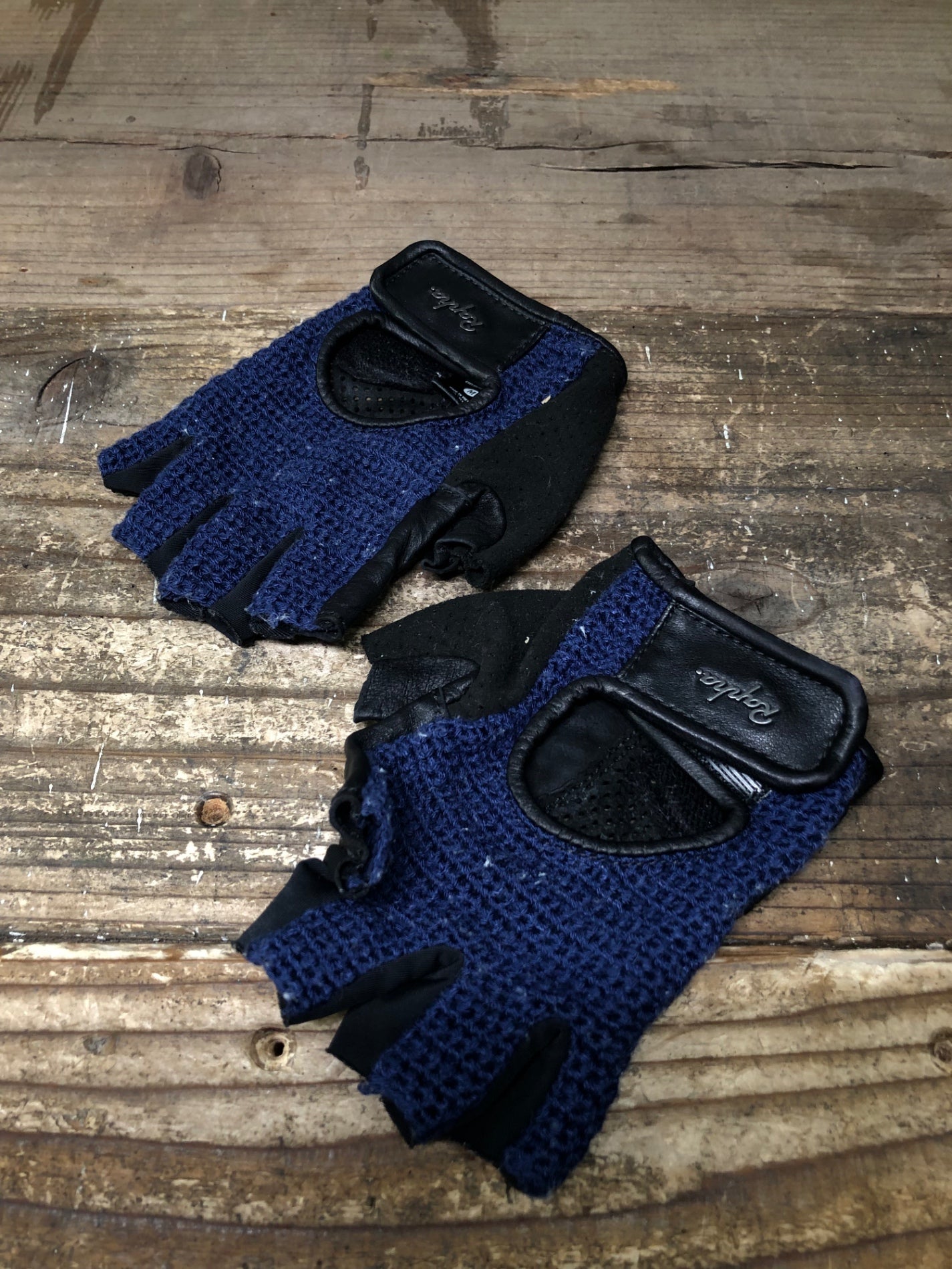IW758 ラファ Rapha CLASSIC CROCHET MITTS 指切 グローブ 黒 濃紺 M