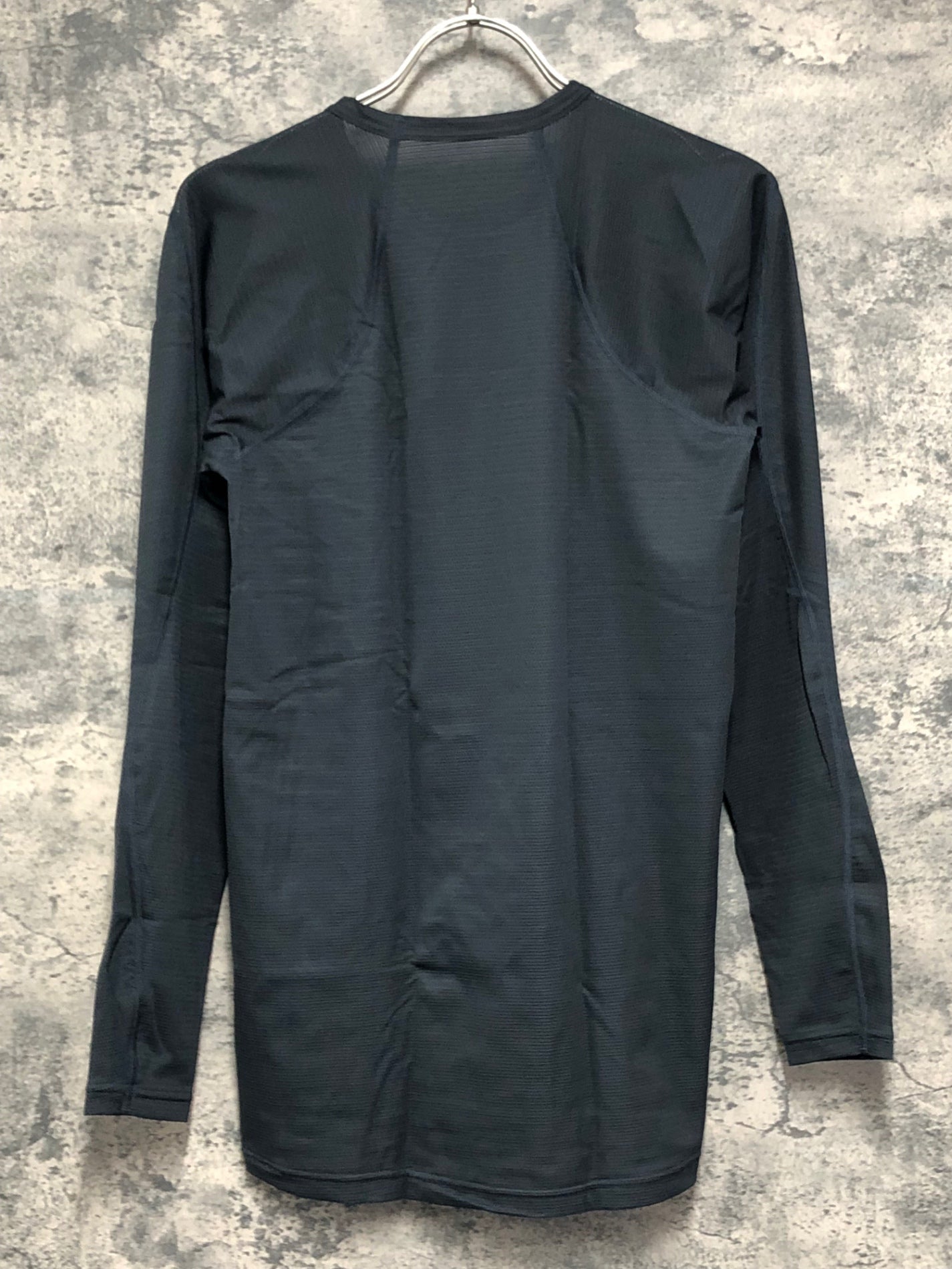 IV920 finetrack 長袖 ベースレイヤー 黒 M