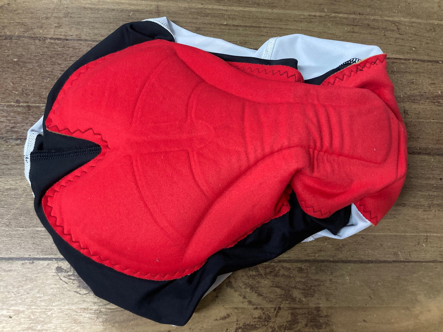 IN743 カステリ CASTELLI ビブショーツ 黒 L STRAVA