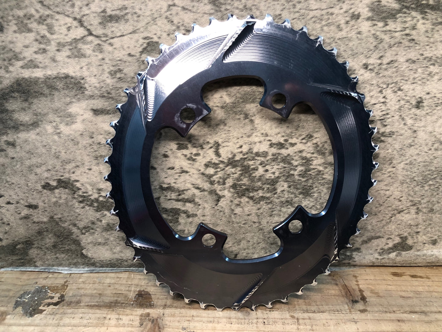 IQ465 アブソリュートブラック ABSOLUTE BLACK OVAL アウターチェーンリング 50T