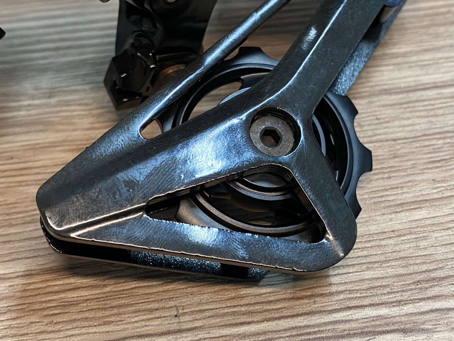 IW612 シマノ SHIMANO デュラエース DURA-ACE RD-R9100 リアディレイラー 11S 未使用品