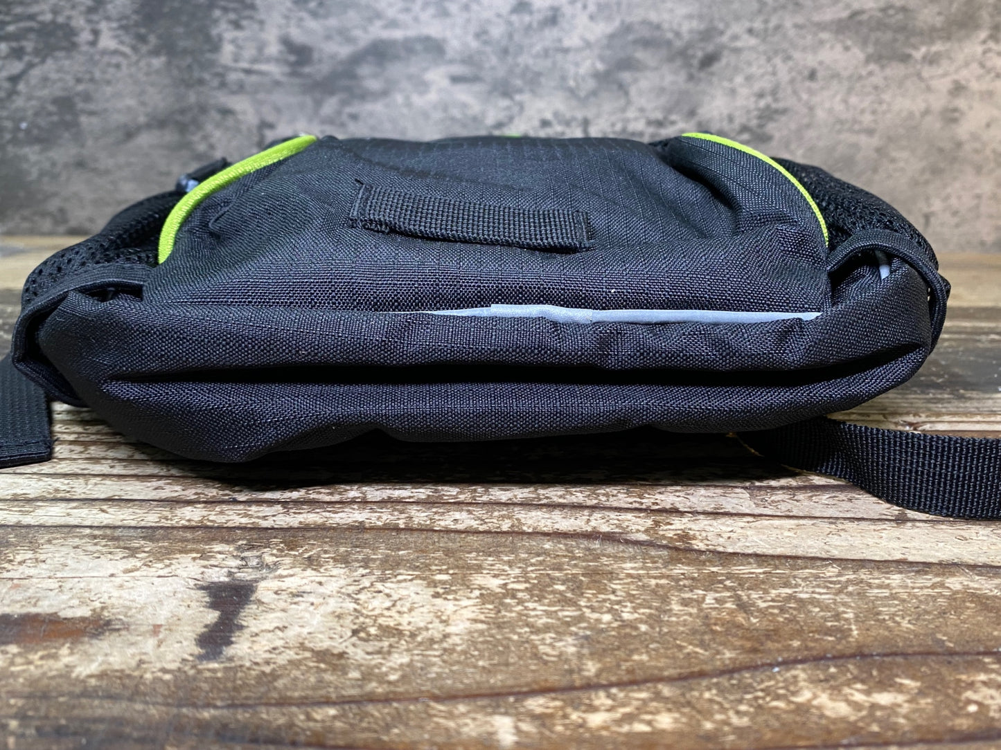 JC781 メリダ MERIDA リュック バックパック 黒 緑