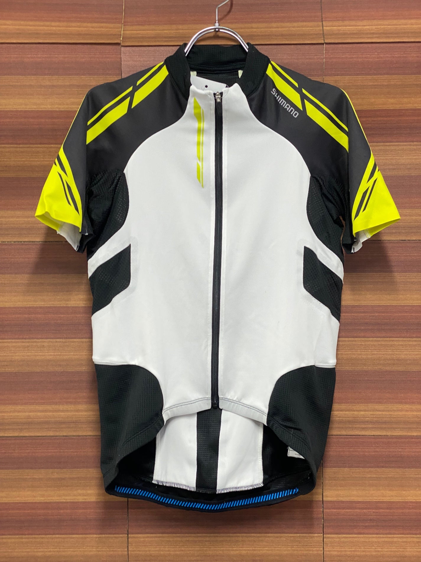 IT528 シマノ SHIMANO 半袖サイクルジャージ 黒白黄 ASIA M ※ほつれ