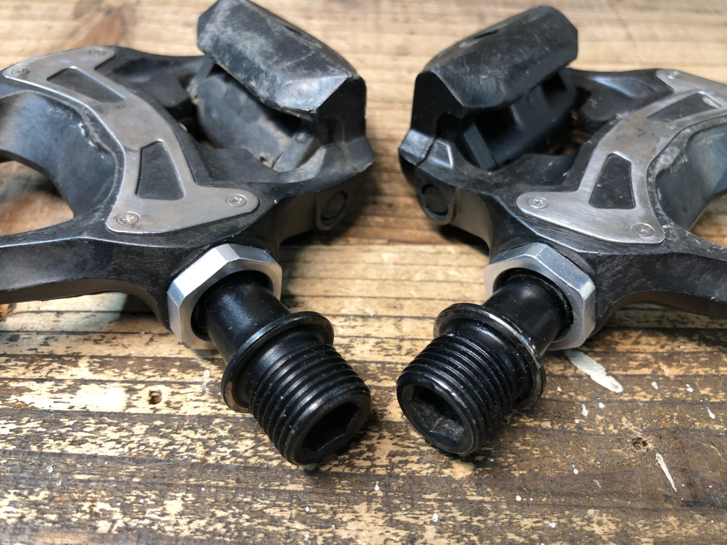 IY898 シマノ SHIMANO 105 PD-5700C ビンディングペダル