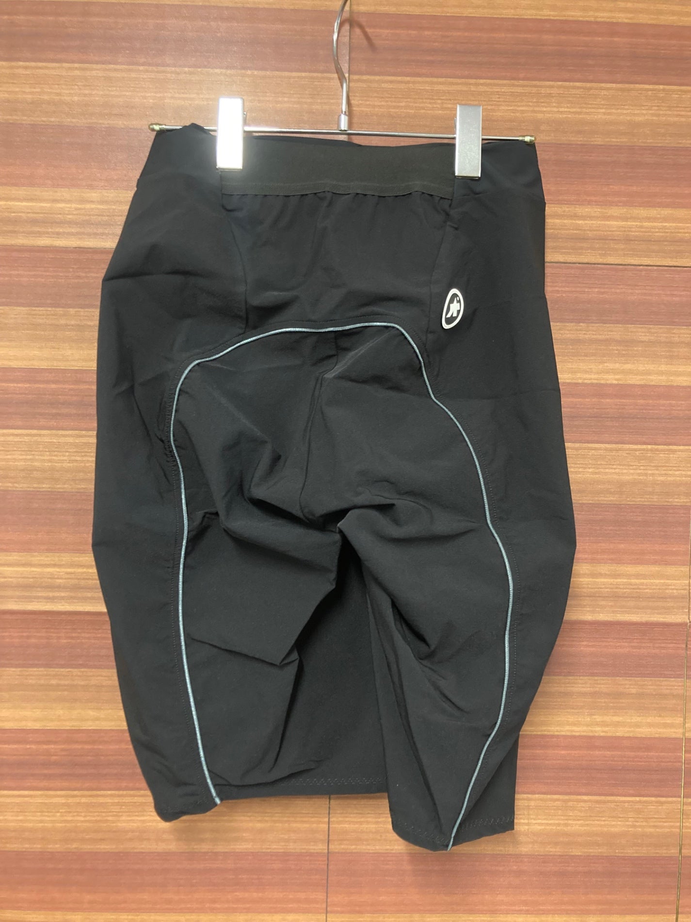 IR560 アソス assos TRAIL CARGO SHORTS 黒 S ※ほつれあり