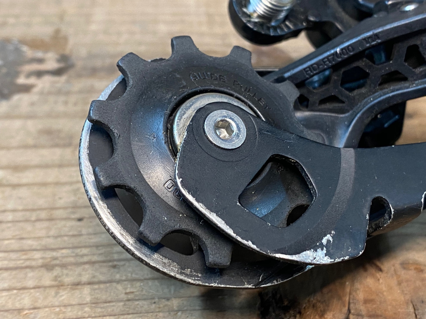 IS862 シマノ SHIMANO 105 RD-R7000 リアディレイラー 11s GS ガリ傷