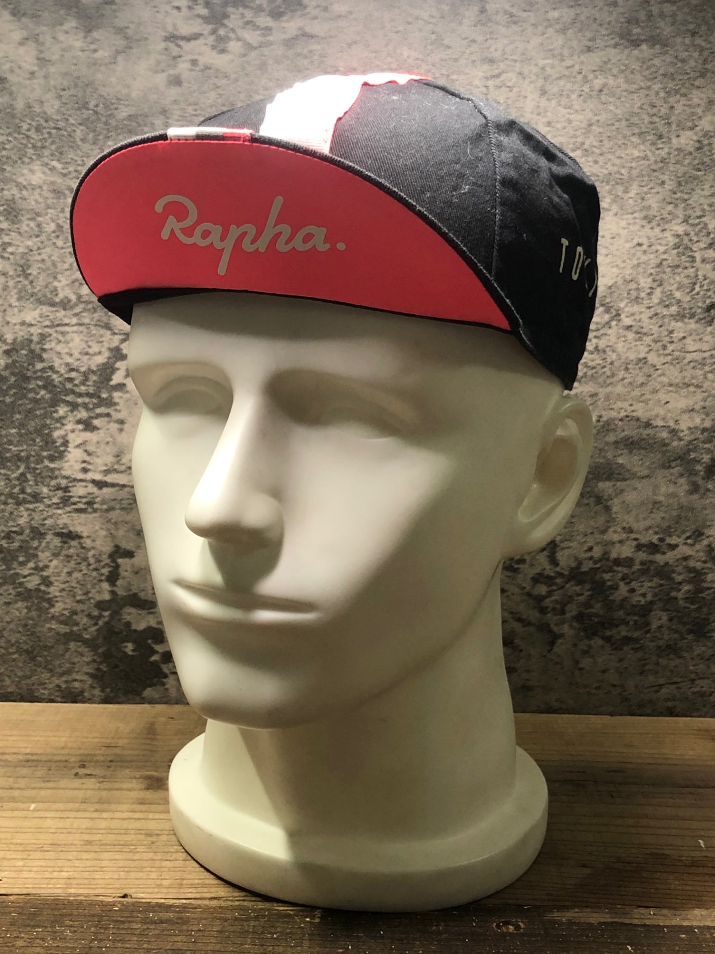 IM764 ラファ Rapha サイクルキャップ RAPHA TOKYO 黒ピンク
