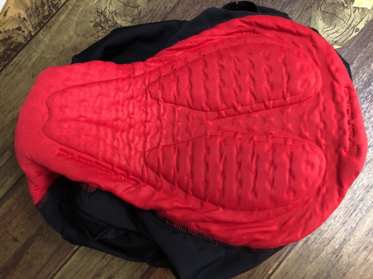 IZ531 エンデュラ ENDURA ビブショーツ 黒 S ※擦れ