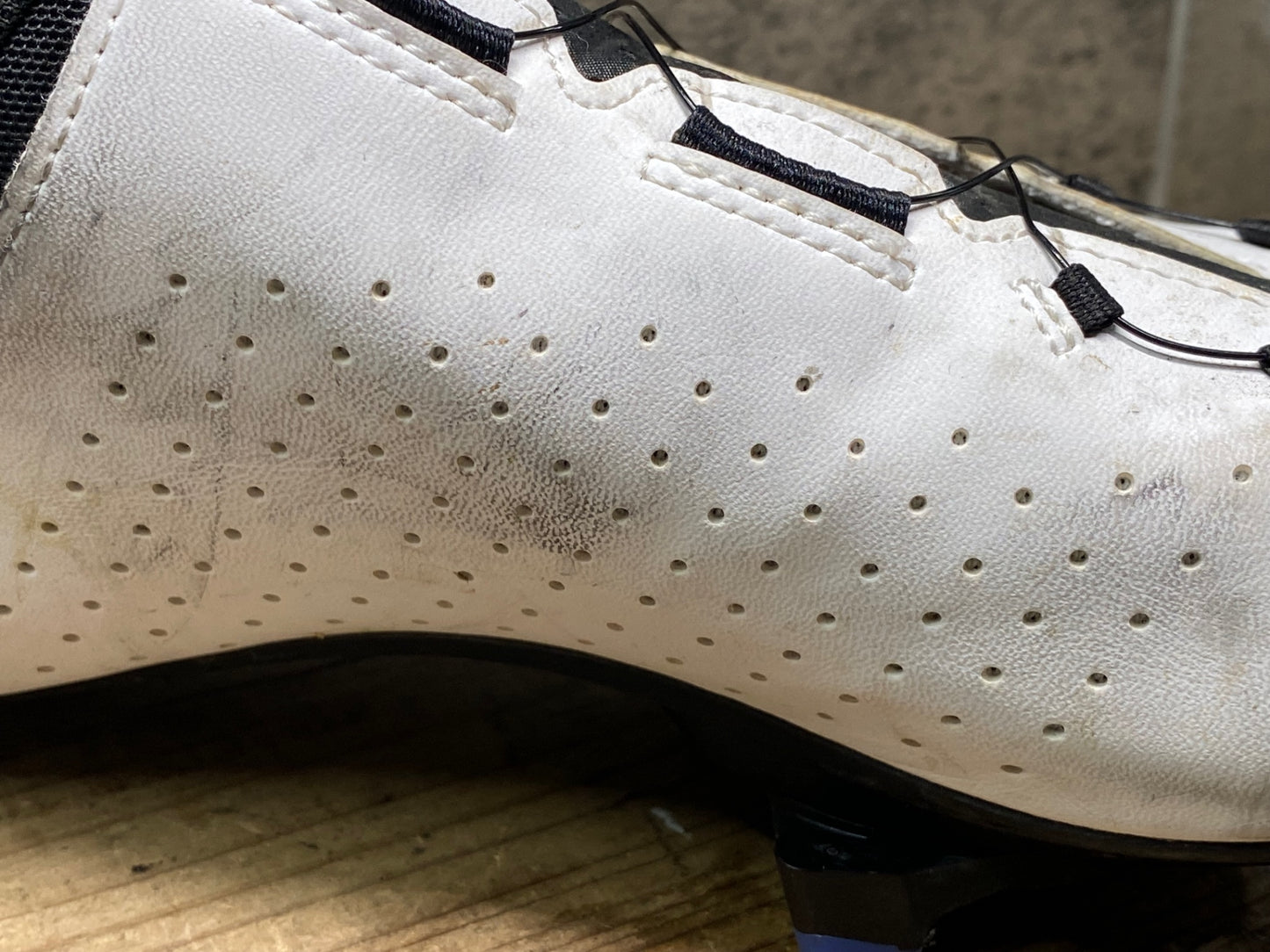 IV405 フィジーク fizik ヴェント VENTO OMNA SPD-SL ビンディングシューズ EU41 白
