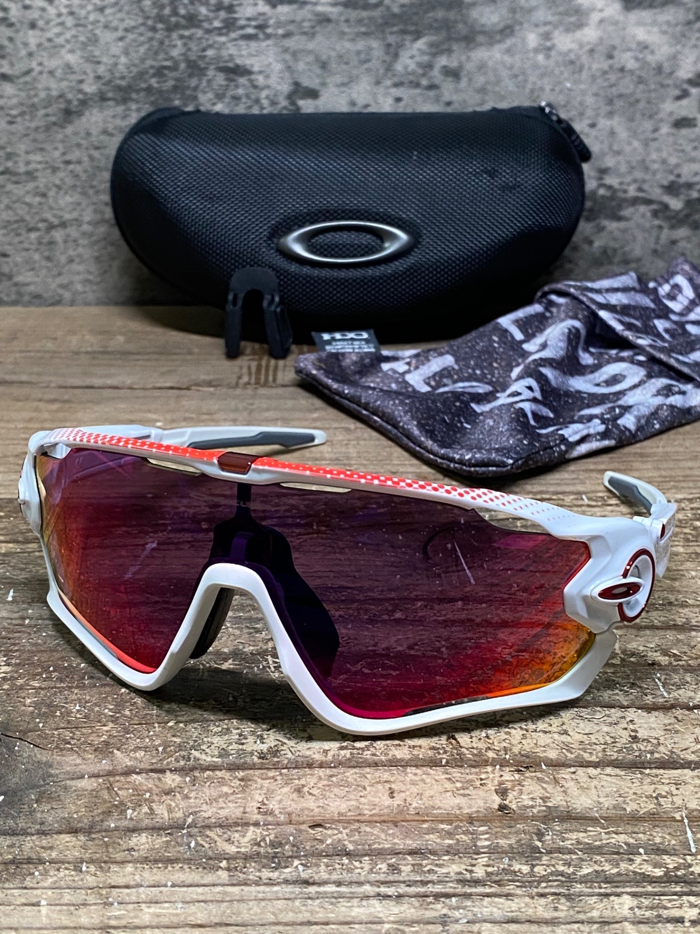 IW712 オークリー OAKLEY ジョウブレーカー JAW BREAKER サングラス アイウェア 偏光レンズ 白 ※ケース付属