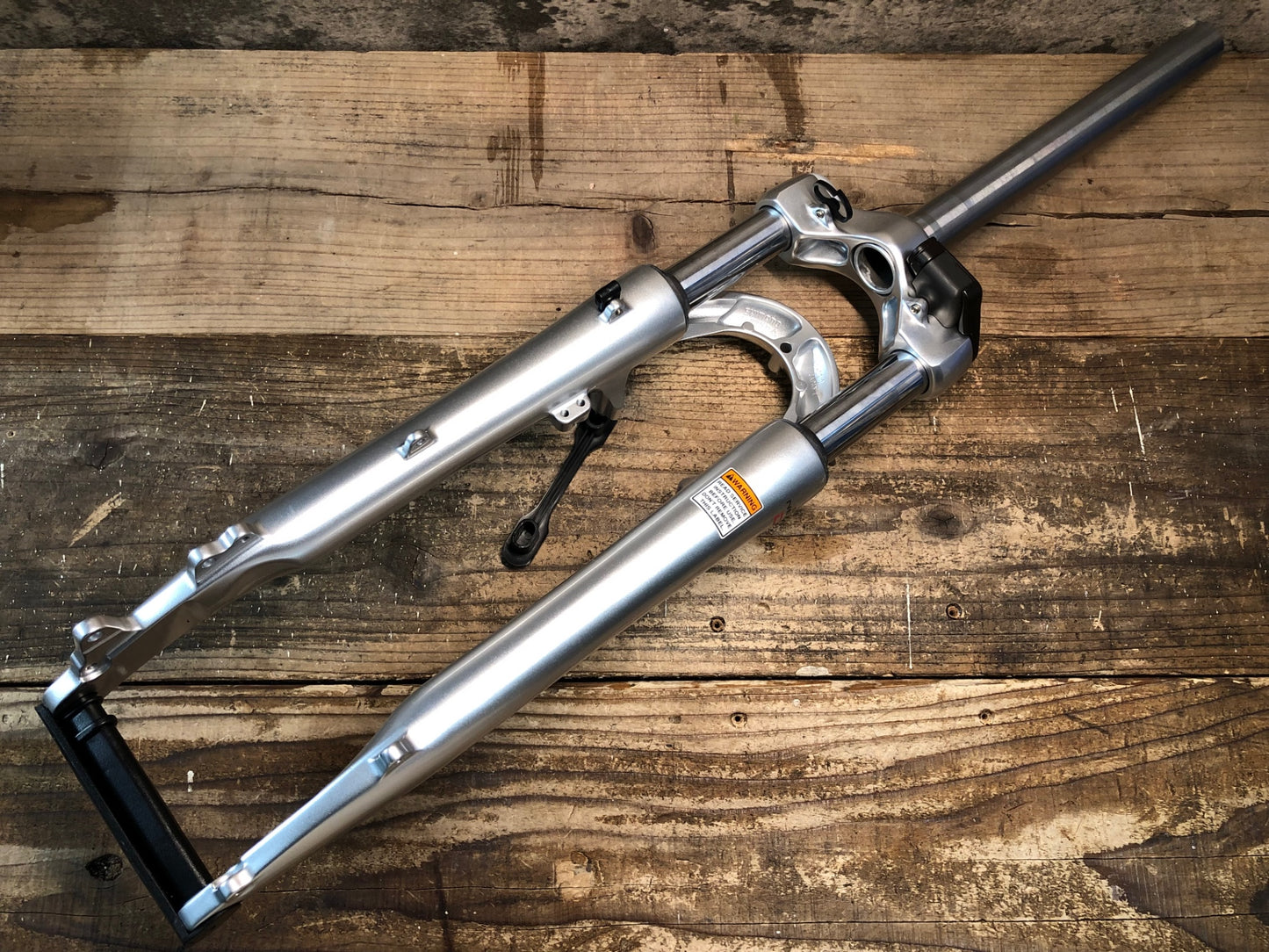 IS212 シマノ SHIMANO ネクサーヴ NEXAVE FS-C910 Di2 サスペンションフォーク