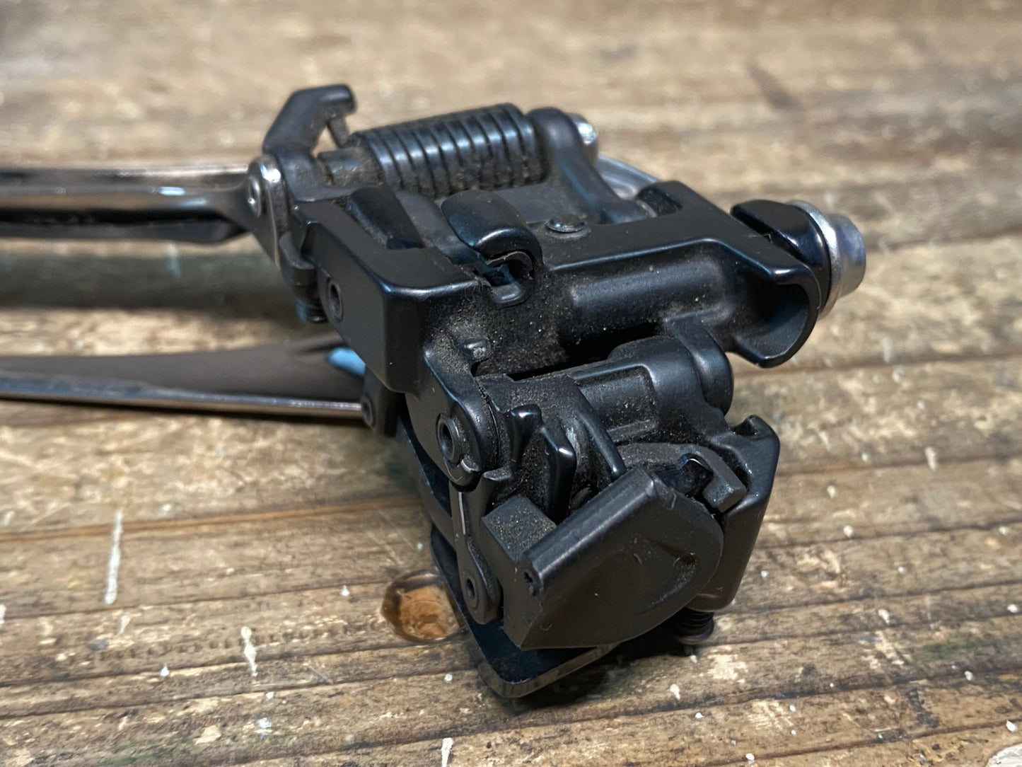 IT052 シマノ SHIMANO デュラエース DURA-ACE FD-R9100 直付 フロントディレイラー 2s