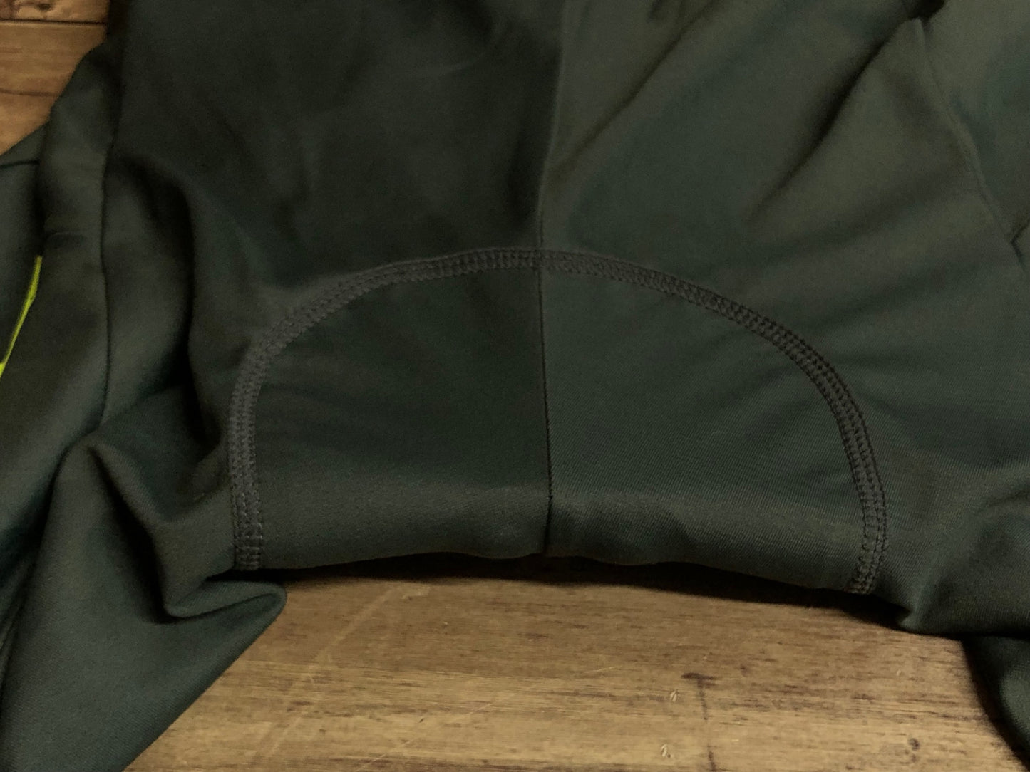 IL863 ブリコ BRIKO CLASSIC BIB 2.0 ビブショーツ カーキ L ロゴ汚れ