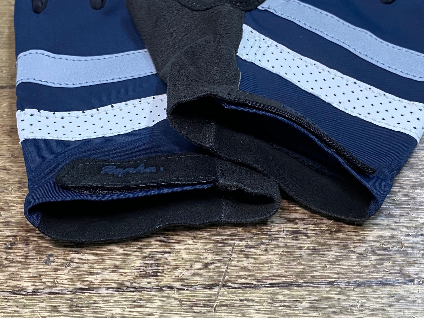 JB119 ラファ Rapha CORE MITTS 指切り グローブ 紺 ※サイズ不明