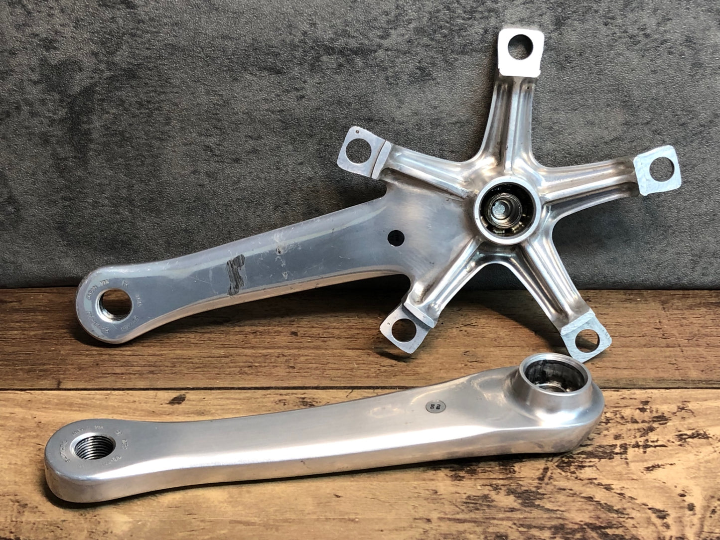 IG037 シマノ SHIMANO デュラエース DURA-ACE FC-7701 クランクアーム 167.5mm ※ロゴ消え、スレ、傷