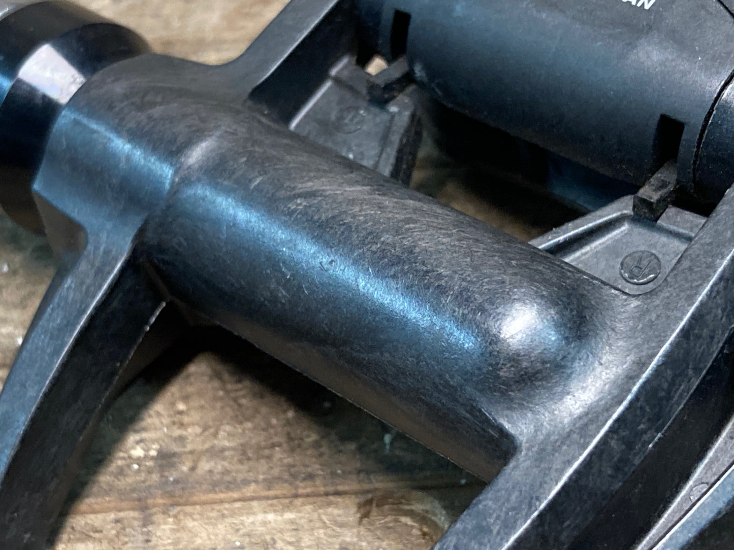 IS027 シマノ SHIMANO デュラエース DURA-ACE PD-R9100 ビンディングペダル +4mm 右のみ