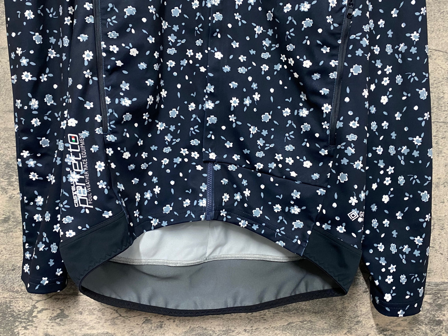 IZ055 カステリ CASTELLI ROSSO CORSA perfetto 長袖 サイクルジャケット 黒 花柄 L GORE-TEX