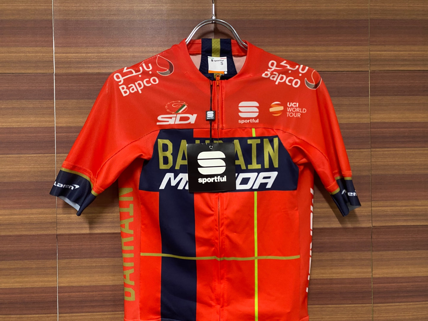 IQ250 スポーツフル sportful 半袖 サイクルジャージ 赤 S BAHRAIN MERIDA チームレプリカ