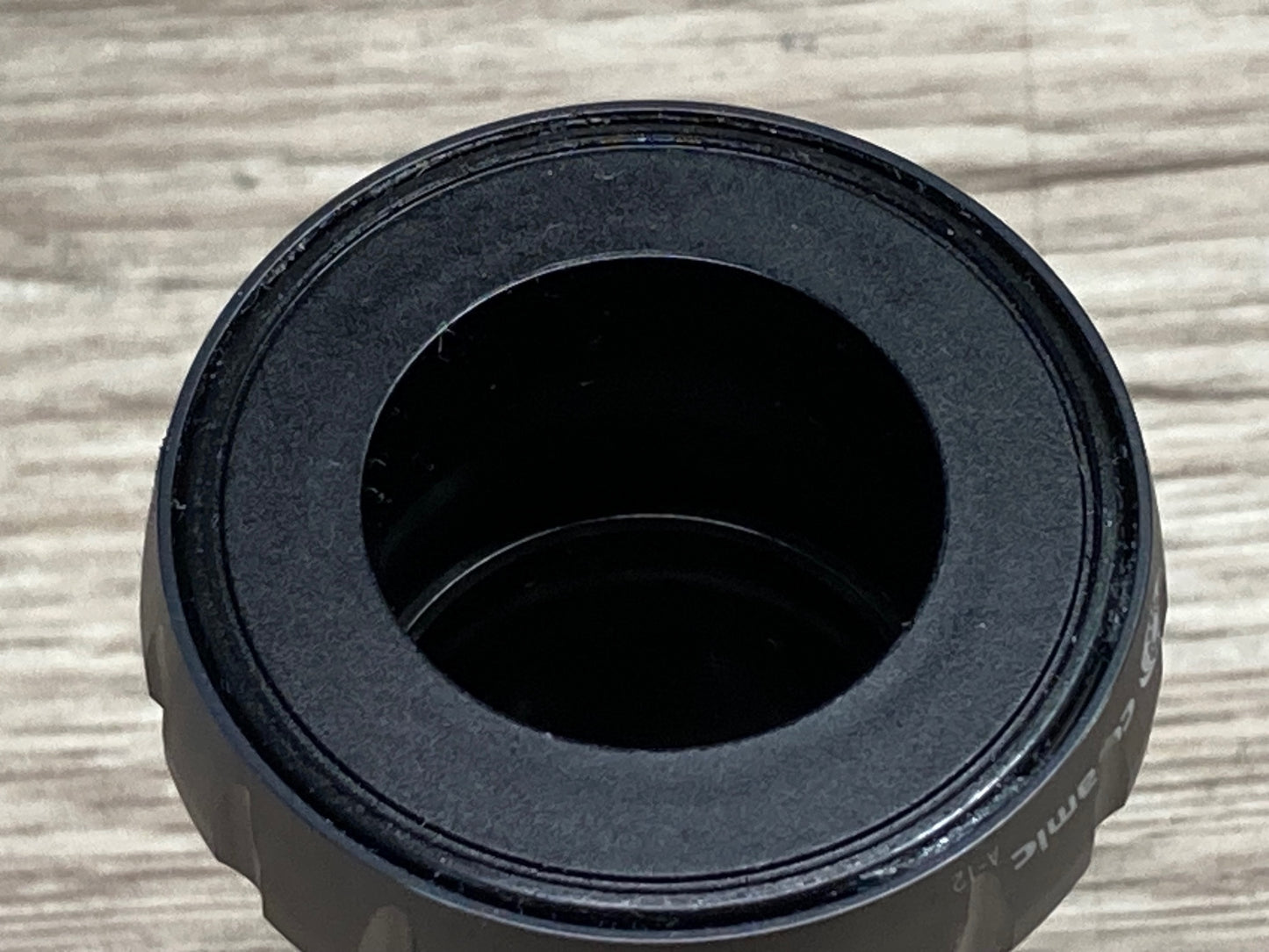 JC226 スギノ Sugino ceramic MB-608 BB ボトムブラケット JIS