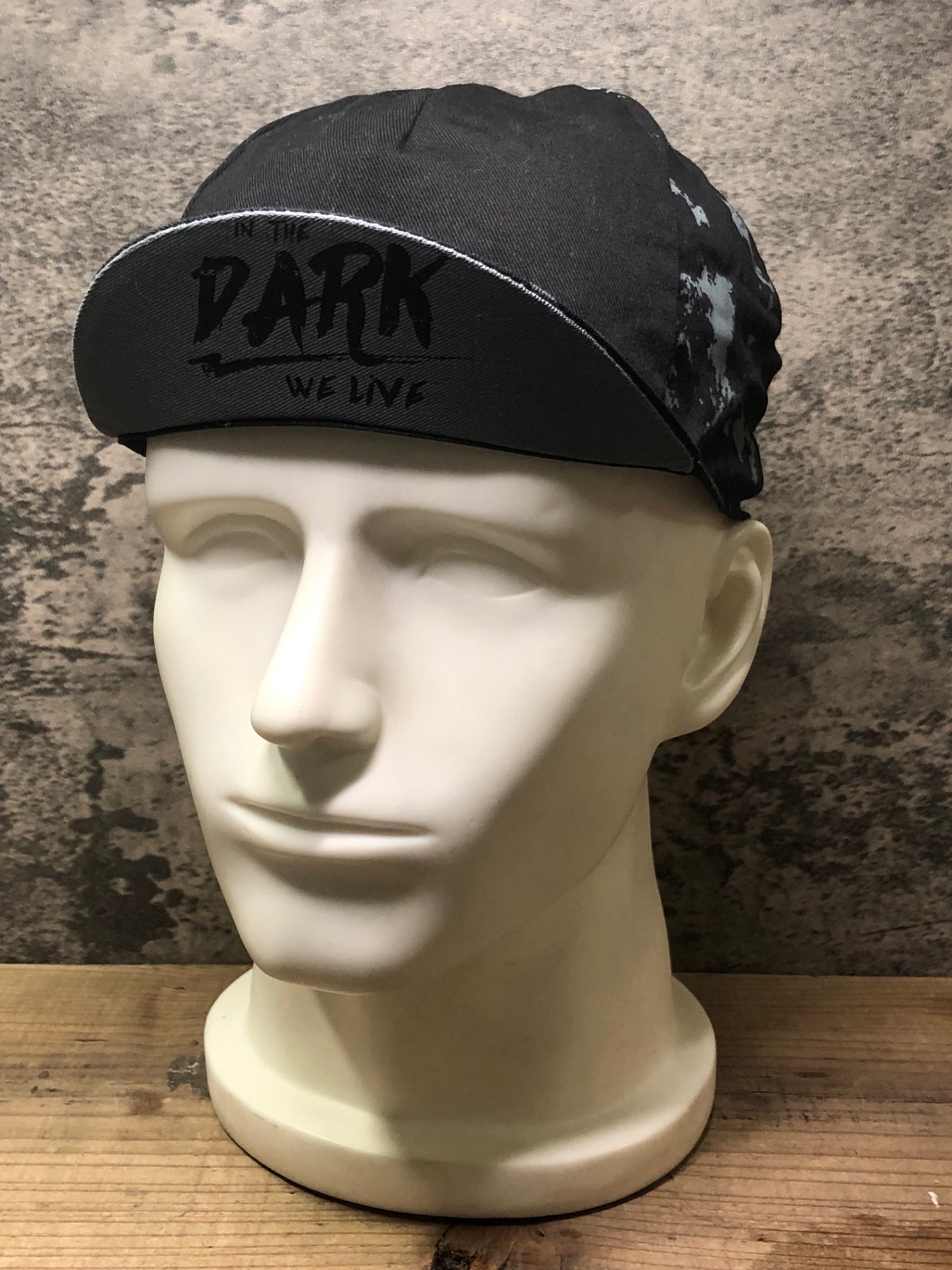 IN415 イザドア Isadore サイクルキャップ 黒