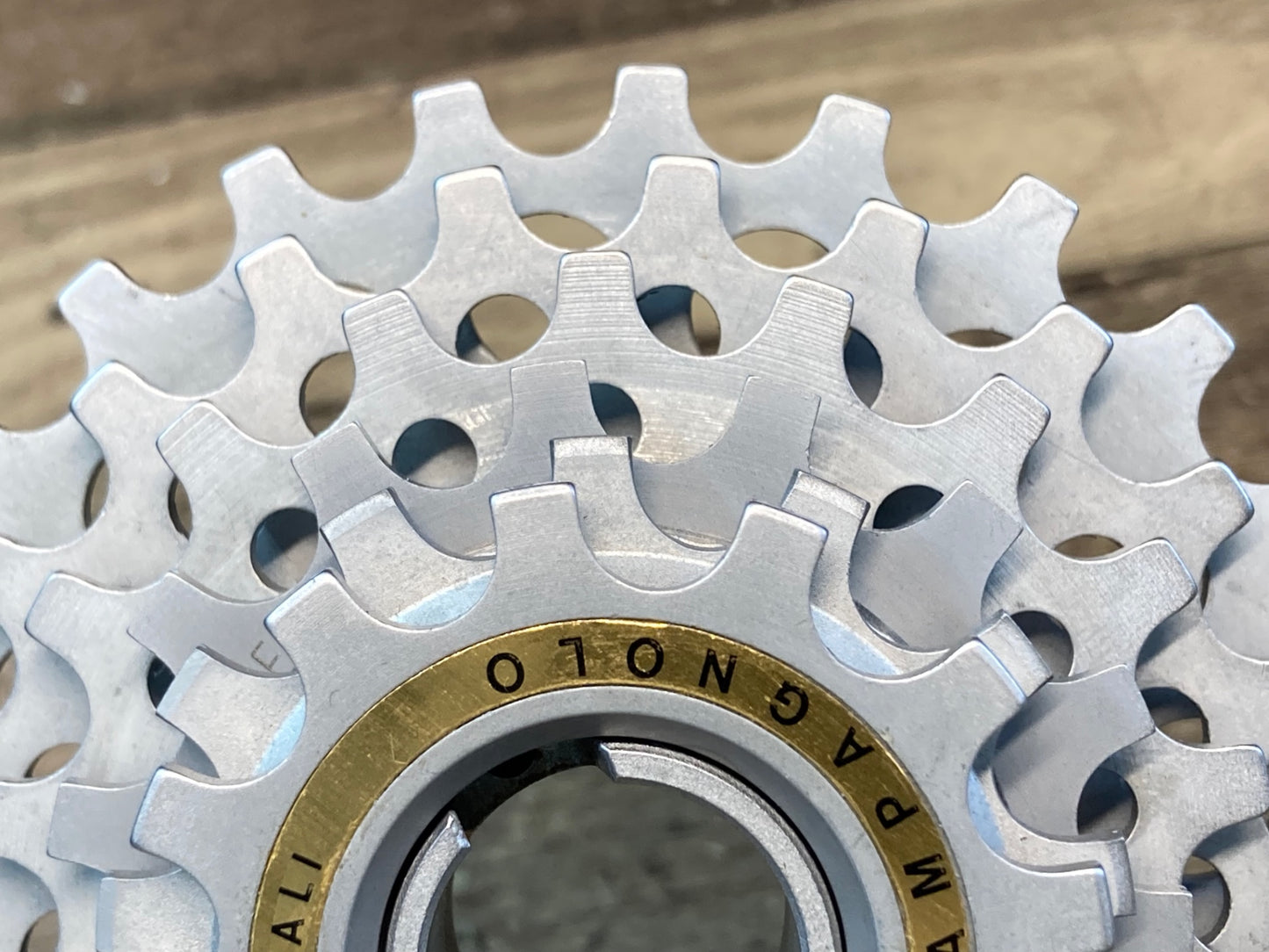 IL958 カンパニョーロ Campagnolo スーパーレコード SUPER RECORD 金冠 ボスフリー 12-24T 6S BSCネジ