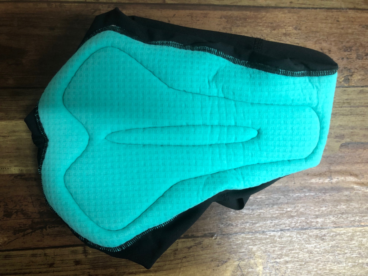 IL691 シーガー Sigr ビブショーツ S 黒