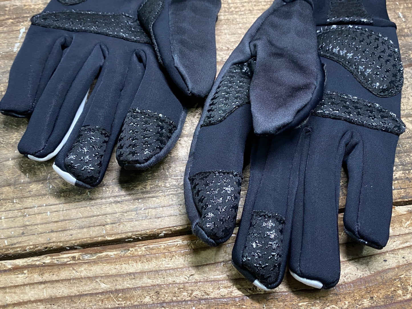 IU304 アソス Assos EARLY WINTER 裏起毛 長指 サイクルグローブ 黒 L