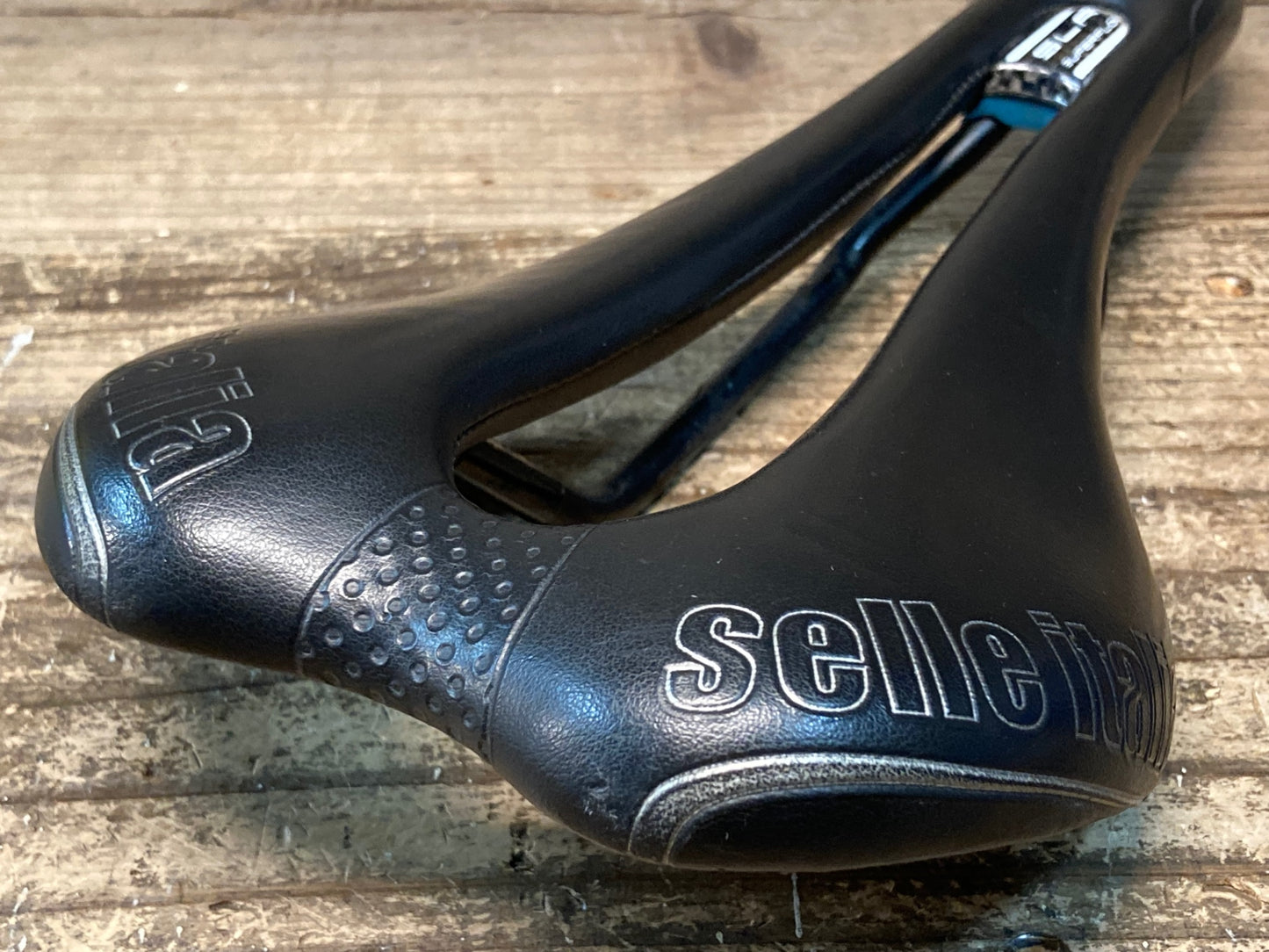 IY529 セライタリア selle italia SLR SUPERFLOW サドル 黒 MANGANESEレール